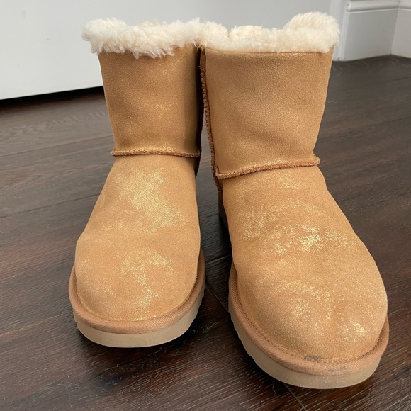 UGG womens sz9 mini Bailey bow glimmer chestnut brown boots - Picture 3 of 6